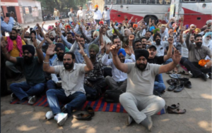 पंजाब में लाखों सरकारी कर्मचारी दो दिन की सामूहिक छुट्टी पर, DA और पुरानी पेंशन समेत कई मांगें